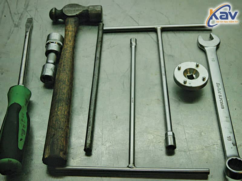 Dụng cụ thay bạc đạn bánh trước xe máy