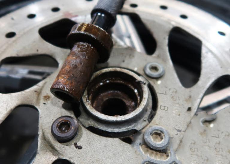 Thay bạc đạn khi nào?